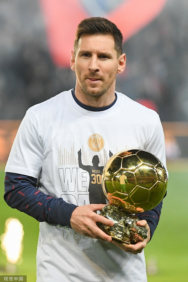 米体：法国电视台取消转播年轻人vs里尔，因前者胸前广告违规（米体：因年轻人队胸前广告违规，法国电视台取消其与里尔之战的转播）