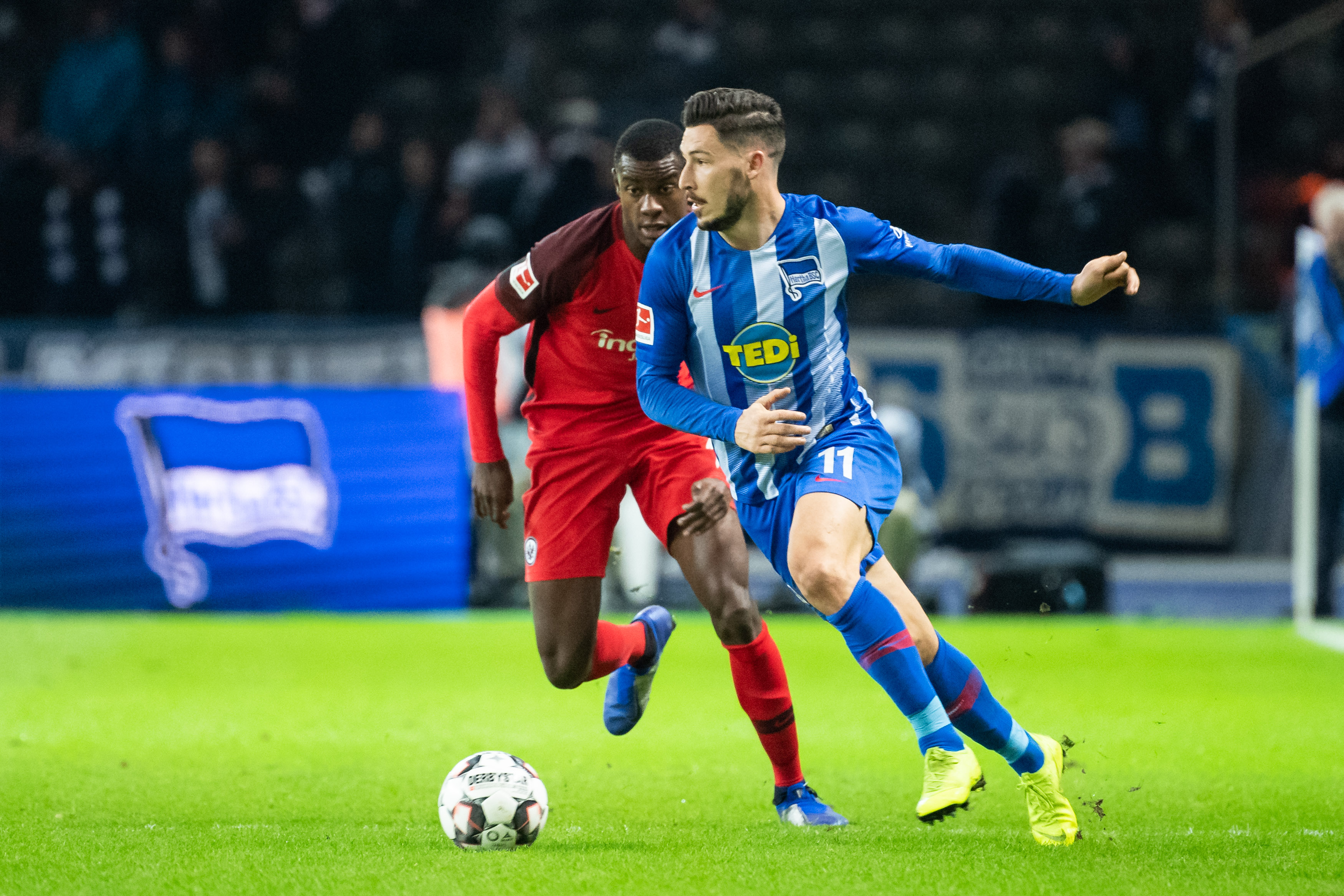 他终于被全世界看见了（他终获全球瞩目）