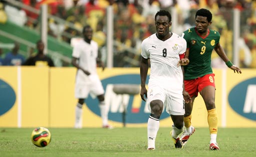 基米希：即便穆西亚拉复出卡尔也会出场，他应该入选德国队（基米希：穆西亚拉回归也不影响卡尔上场，他理应入选德国队）