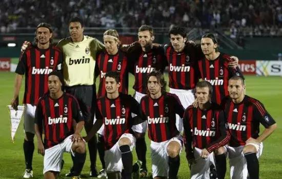 开局零铺垫，碰面就是干！阿斯普伦德10秒KO夺下UFC入场券！（毫无试探，开场秒杀！阿斯普伦德10秒KO赢得UFC合约）