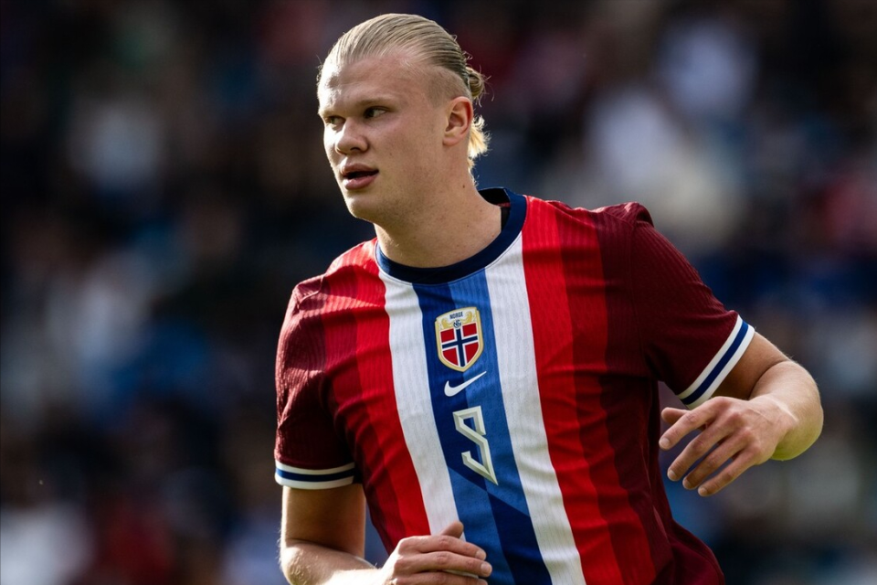 海港发文祝福奥斯卡：艰难时刻会过去，我们与功勋队长同在（海港为奥斯卡送上祝福：困难终将过去，我们与功勋队长并肩同行）