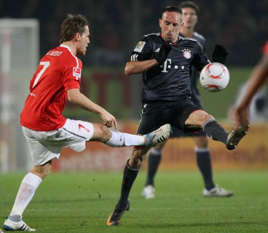 詹姆斯关键上篮锁定胜利（詹姆斯关键上篮定胜局）