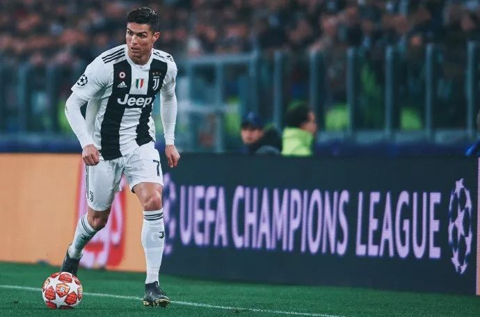 萨拉赫冬窗或低价转会沙特，报价远低于150M英镑（萨拉赫冬窗或赴沙特，出价大幅低于1.5亿英镑）