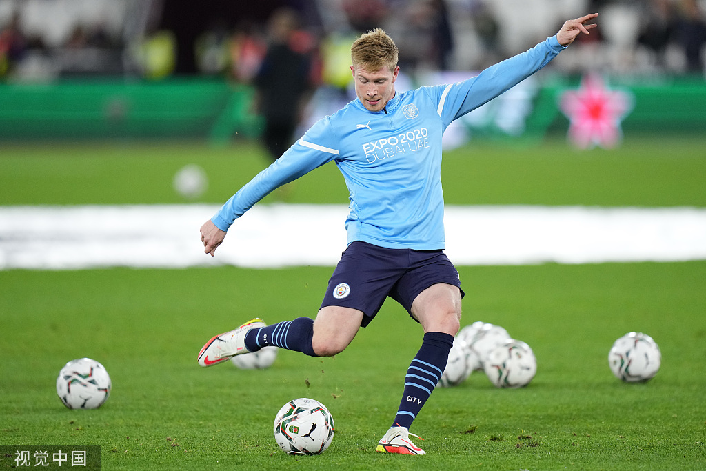 FM26逆天Bug，外场球员“闪现”至门前挡出对方主罚的点球（FM26离谱Bug：外场球员瞬移到门前封堵对手点球）