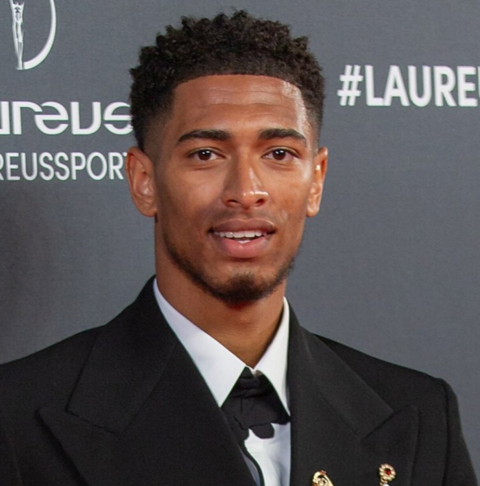 记者：杨希、向余望对阵韩国U22时大概率无法出场（记者称：杨希、向余望大概率缺席对阵韩国U22一战）