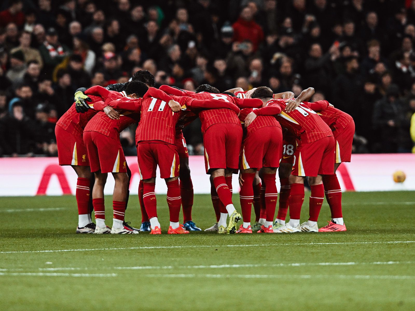 马丁内斯：希望11月拿到6分；我们重心始终是赢下下一场比赛（马丁内斯：力争11月拿满6分，始终专注赢下下一战）