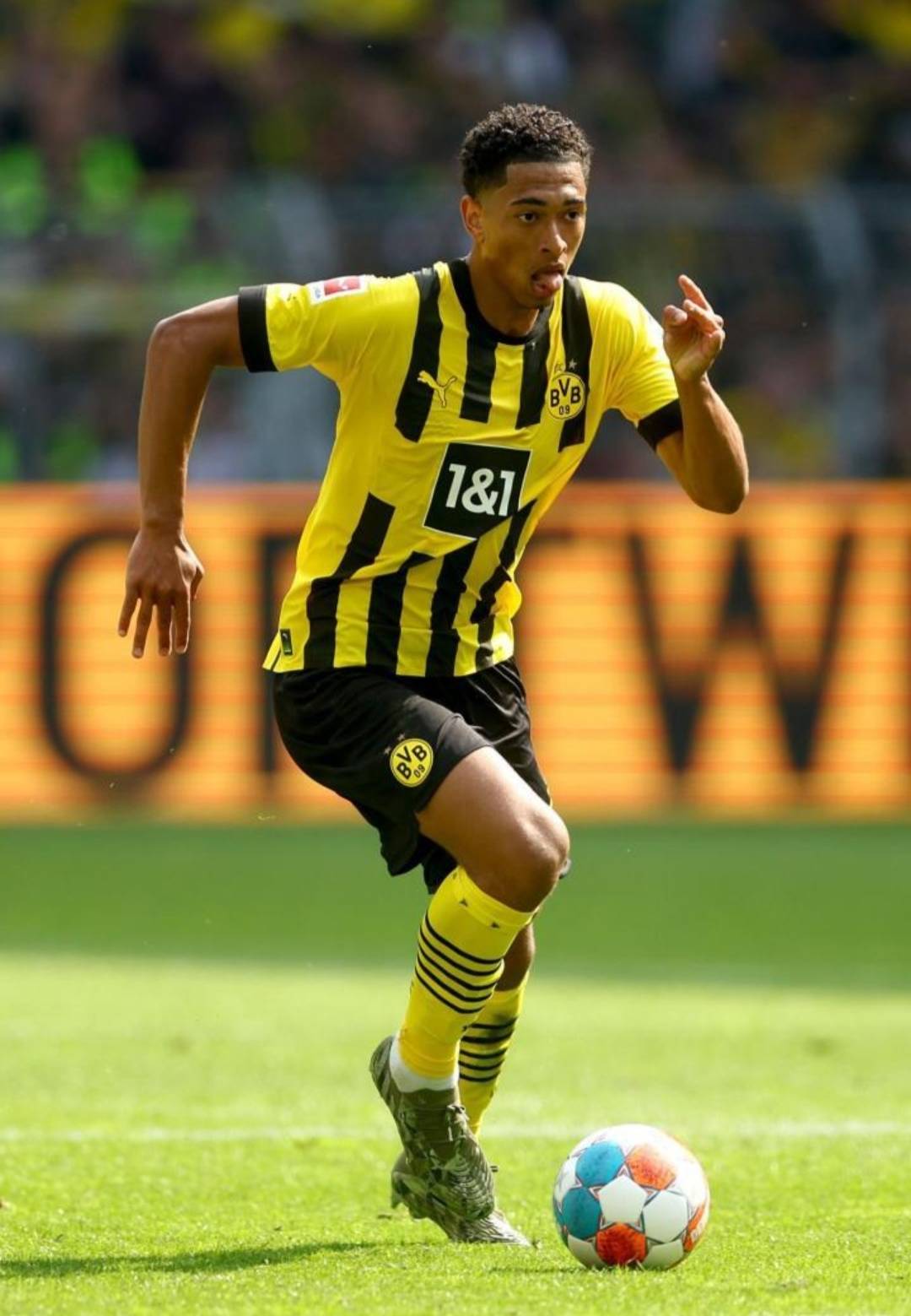 杜兰特关键补篮赢下比赛（杜兰特关键补篮助球队取胜）