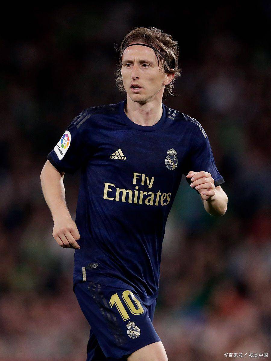 利物浦传奇人物认为萨拉赫在红军的生涯已经“结束了”，因为他“11个月的表现糟透了”。（利物浦名宿：萨拉赫红军生涯或已终结，近11个月表现低迷）