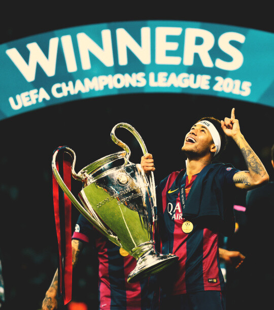 劳塔罗全场数据：吃到1张黄牌，3射1正，1次越位（劳塔罗全场表现：领到1张黄牌，3次射门1次射正，越位1次）