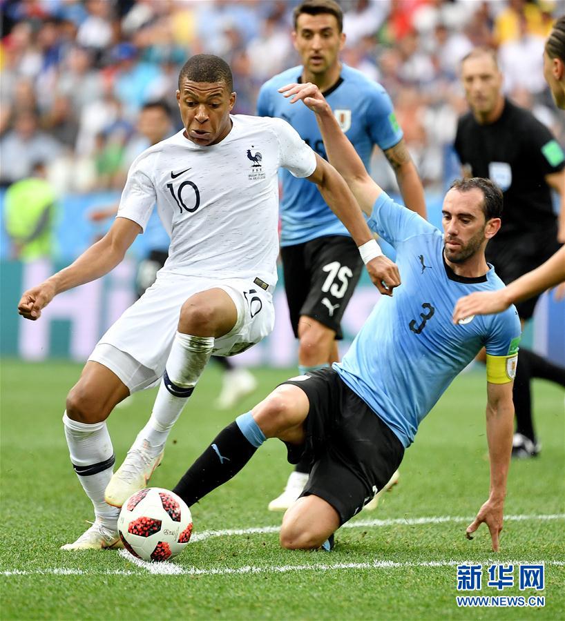 川超联赛公布多起争议判罚评议结果，多位裁判被停哨（川超联赛通报多起争议判罚评议，数名裁判遭停哨处理）