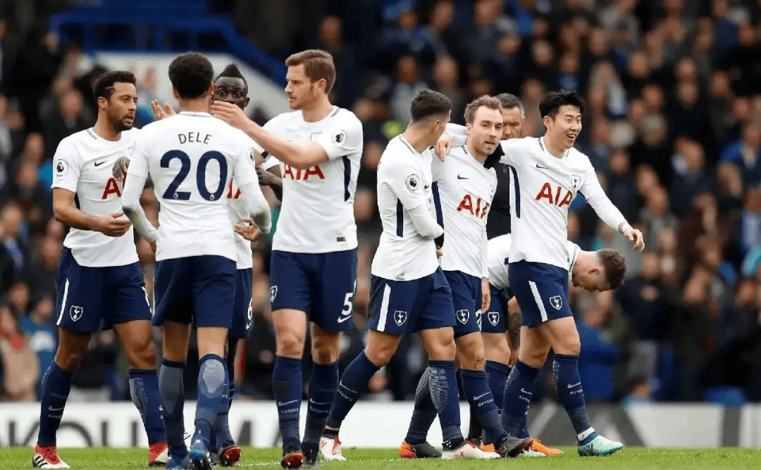 红黑之心，代代相传❤️🖤（红黑信仰，薪火相传❤️🖤）